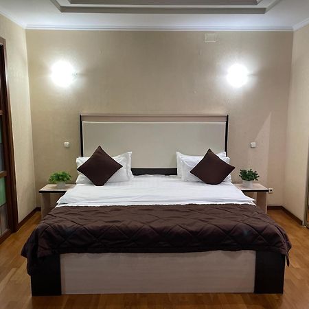 Apartment 5 อัลมาตี ภายนอก รูปภาพ