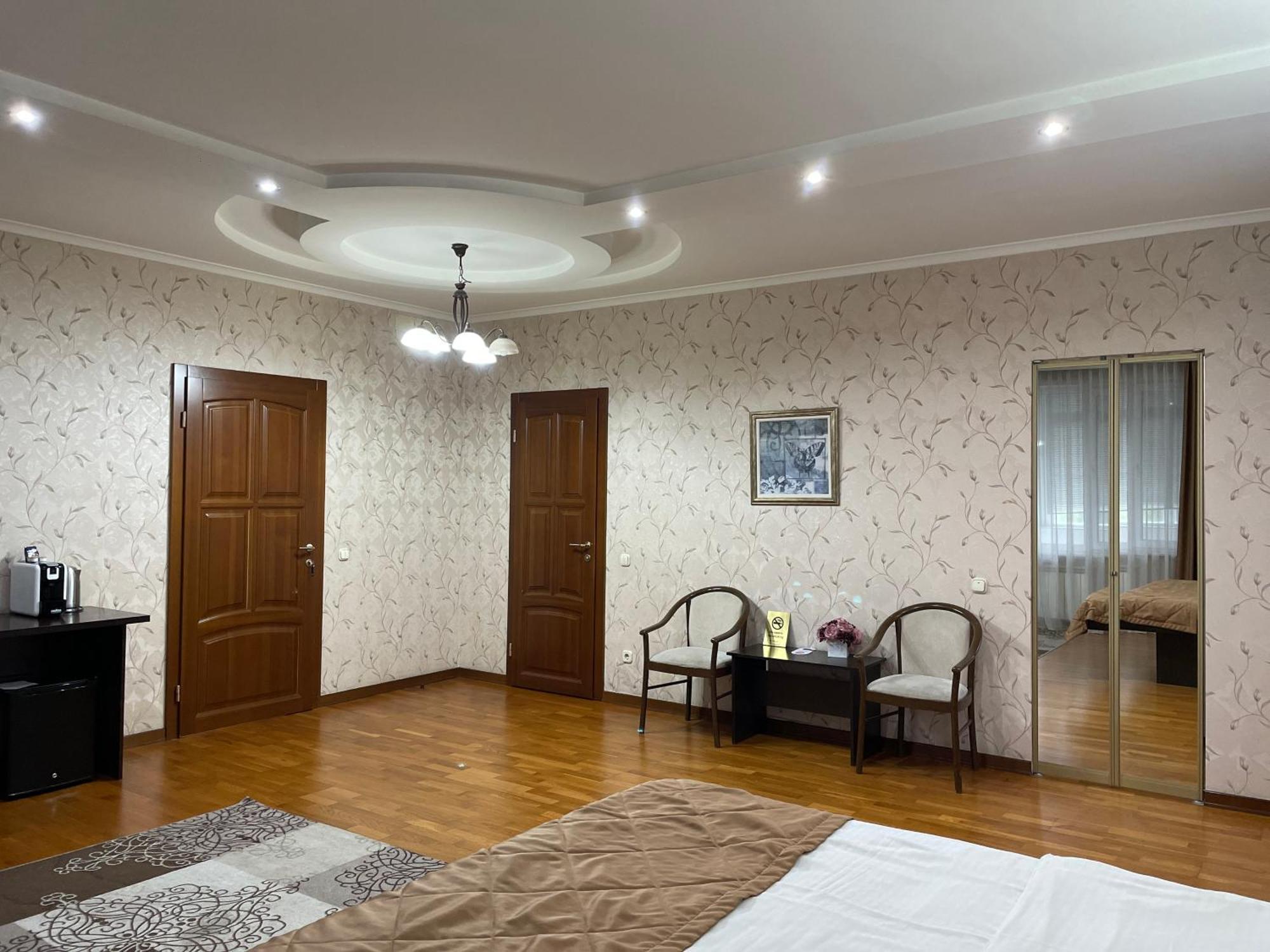 Apartment 5 อัลมาตี ภายนอก รูปภาพ